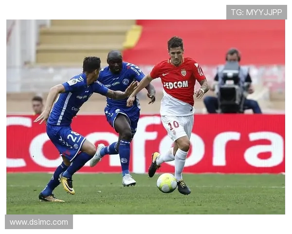 全球足球联赛新格局：各大顶级联赛竞争力对比与未来发展趋势分析