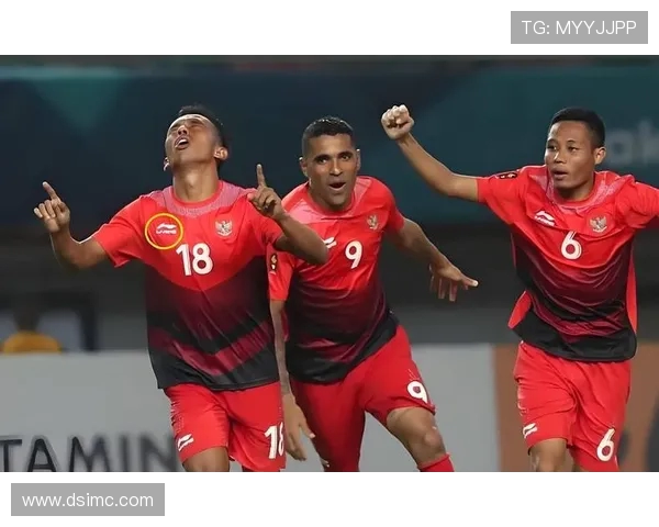 国足主场逆转劲敌再燃晋级希望全场进球点燃球迷激情时刻再现辉光