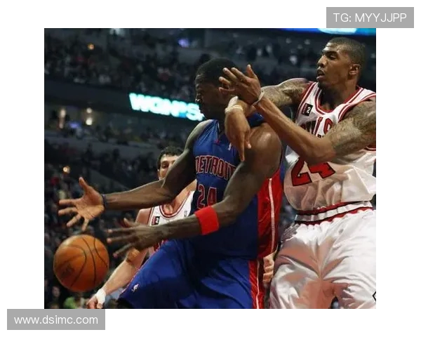 老鹰挑战公牛展开激烈对决 球场上谁能笑到最后