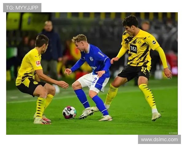 赛后分析：北京足球队与重庆足球队在比赛中的战术灵活性对比探讨