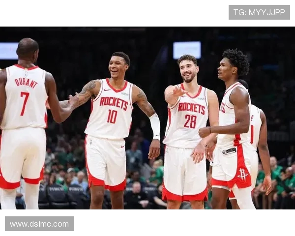 2013年火箭与马刺激战回顾：经典对决中的篮球智慧与团队精神