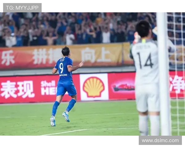 2018年苏宁与国安激战回顾球迷心中的经典对决与精彩瞬间